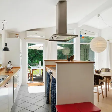 Awesome In With Kitchen 펜션 *